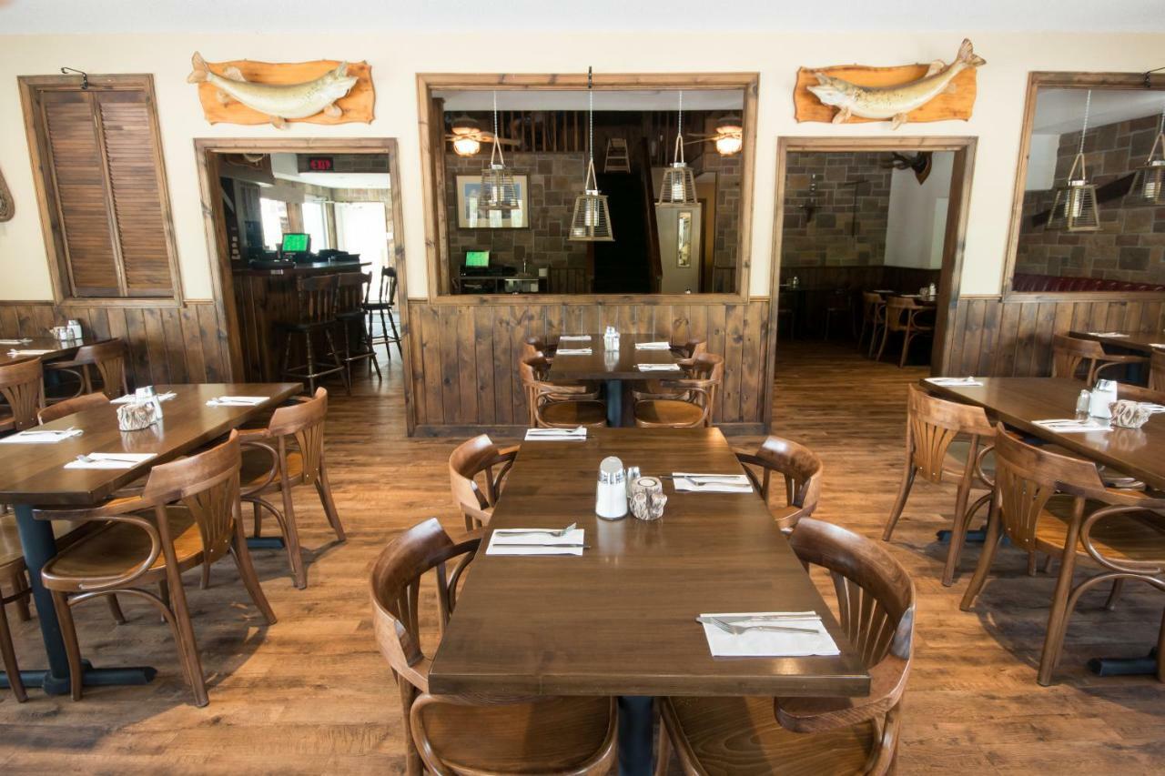Trapper'S Choice Inn & Restaurant 패리사운드 외부 사진