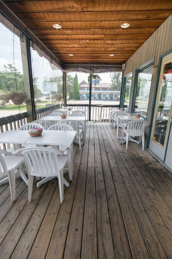 Trapper'S Choice Inn & Restaurant 패리사운드 외부 사진